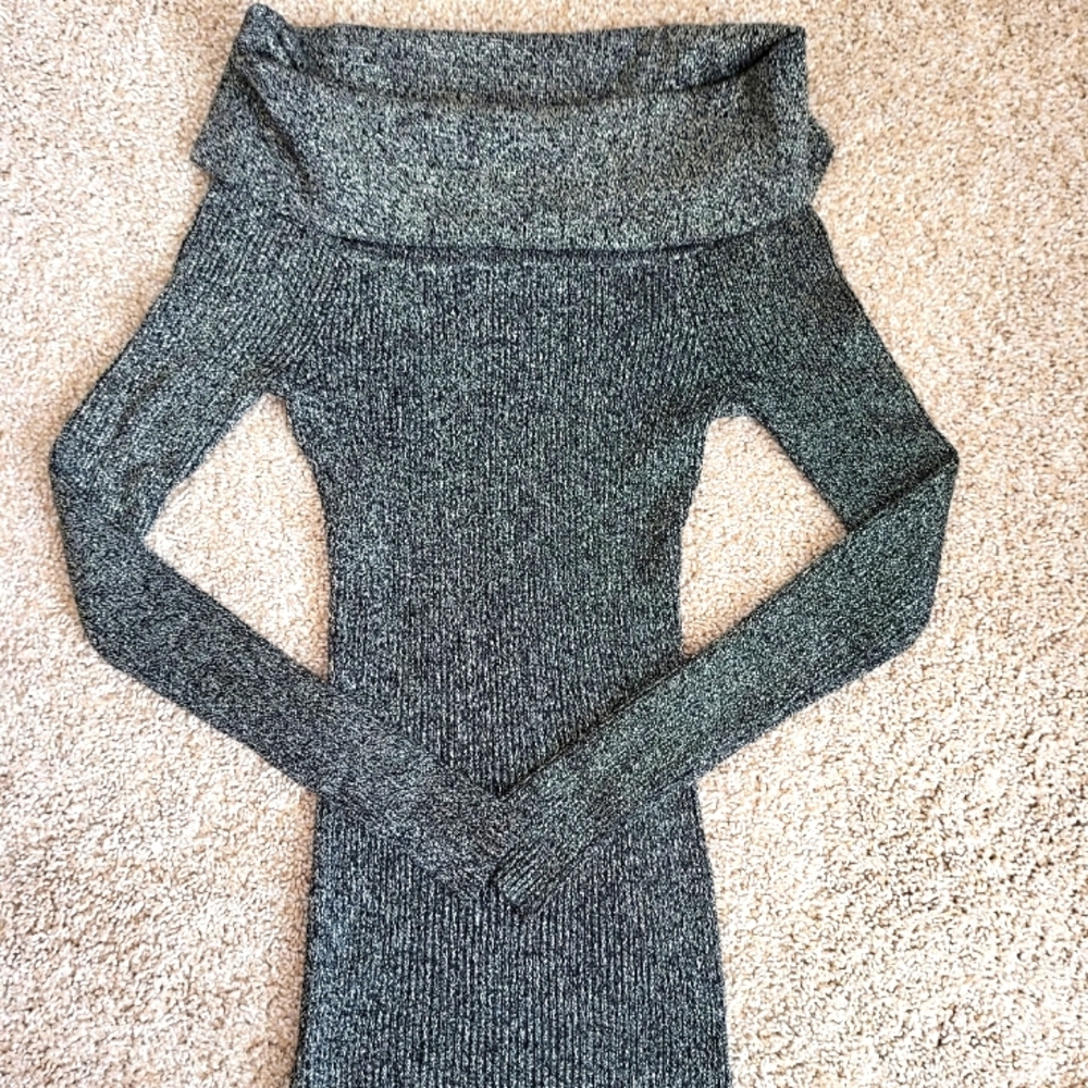 COPY - ♥️NWT❤️ CANDIES WOMENS SHOULDERLESS SWEATER